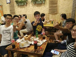太子河烧烤加盟,学烧烤技术,开烧烤店多少钱疯狂烤翅加盟